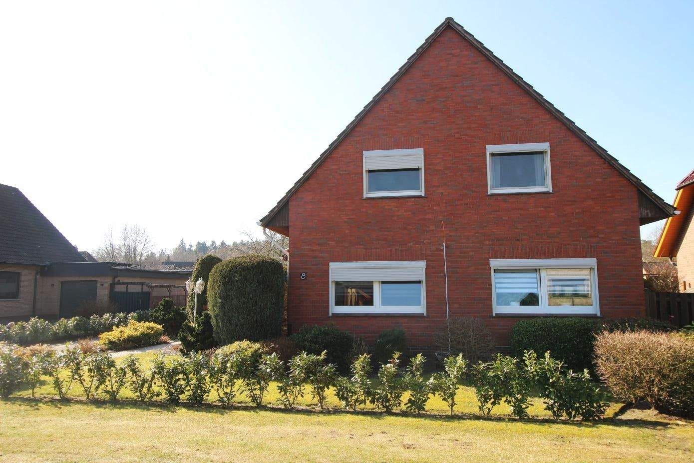 Immobilie in Hatten - Provisionsfreies Ein- bis Zweifamilienhaus mit Garage  - Bild 2