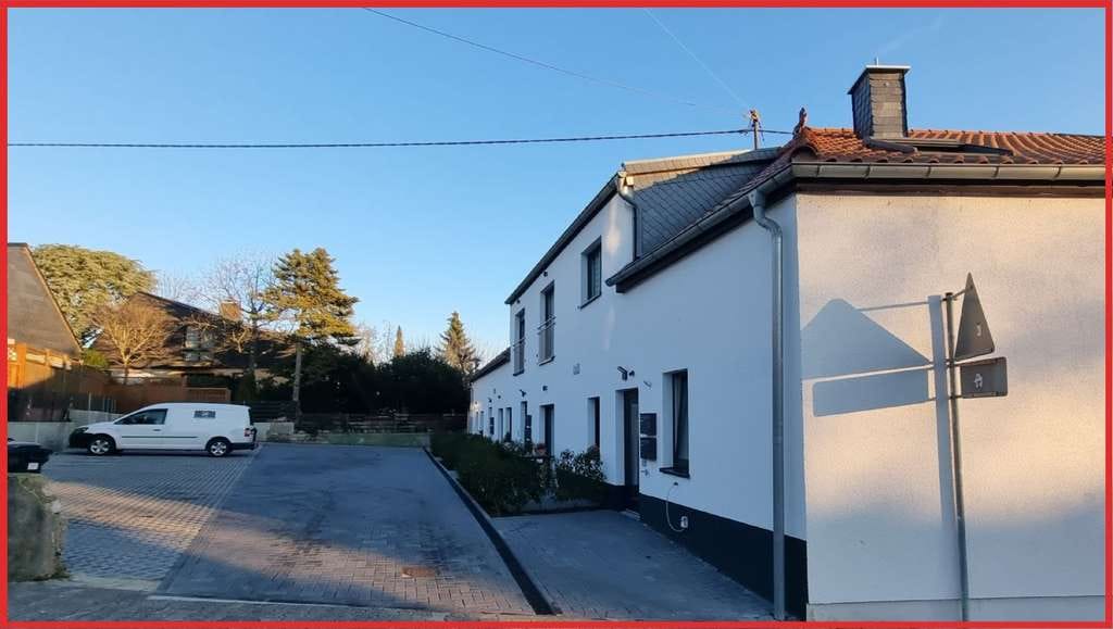 Immobilie in Ober-Olm - Saniertes MFH mit 7 Wohneinheiten, 8 Kfz-Stellplätzen und 1 Garage in Ober-Olm zu verkaufen - Bild 1