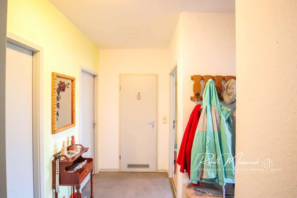 Immobilie in Zerbst/Anhalt - Gemütliche 3-Zimmer-Wohnung in ruhiger Lage – frisch sanierter Balkon mit Blick ins Grüne - Bild 2