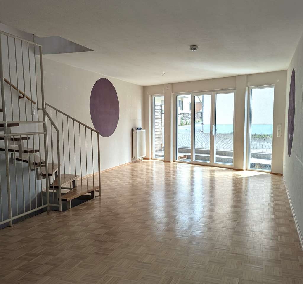 Immobilie in Hirschberg an der Bergstraße - Gemütliches Reihenhaus mit Balkon und Stellplatz! - Bild 2