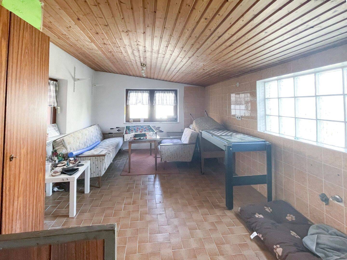 Immobilie in Riedbach - Freistehendes, saniertes Einfamilienhaus in Humprechtshausen mit viel Nutzfläche und großzügigem Hof - Bild 4