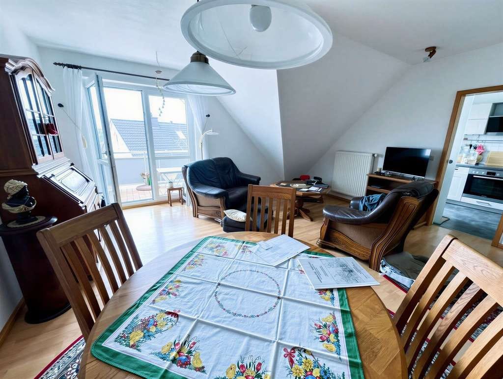 Immobilie in Gelnhausen - Gepflegte 3-Zimmer-Maisonettewohnung im Dachgeschoß mit Balkon und Fernblick - Bild 5