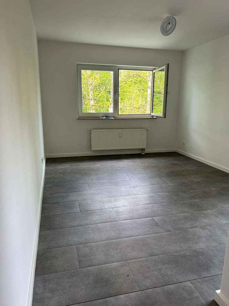 Immobilie in Bad Kissingen - Renovierte 2-Zimmer Wohnung mit Balkon und Stellplatz - Bild 2