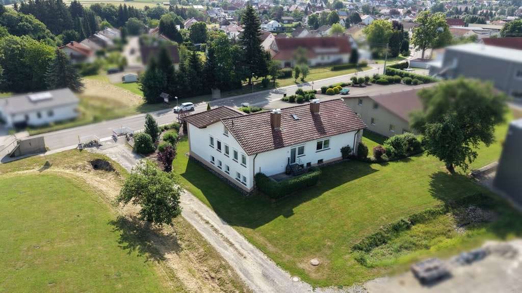 Immobilie in Deilingen - Flexibles Wohnkonzept: Großzügiges Wohnhaus mit Arbeitsbereich und Garten in 78586 Deilingen - Bild 4