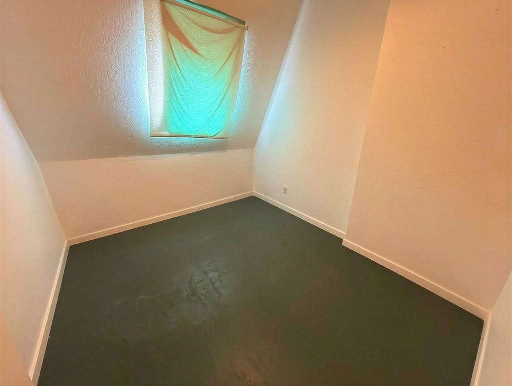 Immobilie in Bremen - 9% RENDITE! 3-Zimmer-Wohnung in charakteristischem Eckgebäude - Bild 2