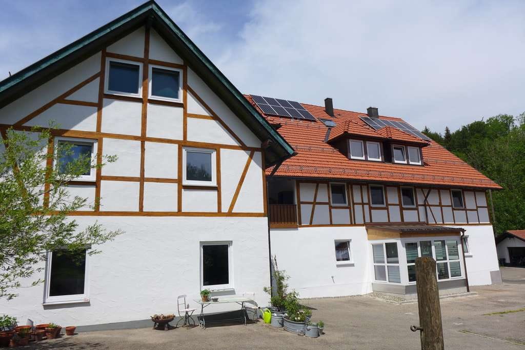 Immobilie in Buchenberg - Einladende 2-Zimmer-Wohnung in malerischer Lage unweit von Kempten! - Bild 0