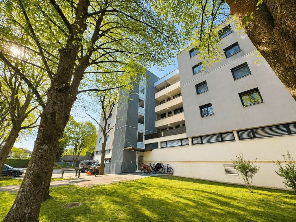 Immobilie in Weilheim in Oberbayern - Viel Platz zum Wohlfühlen – 3-Zimmer-Wohnung mit sonniger Dachterrasse in Weilheim zu verkaufen! - Bild 0