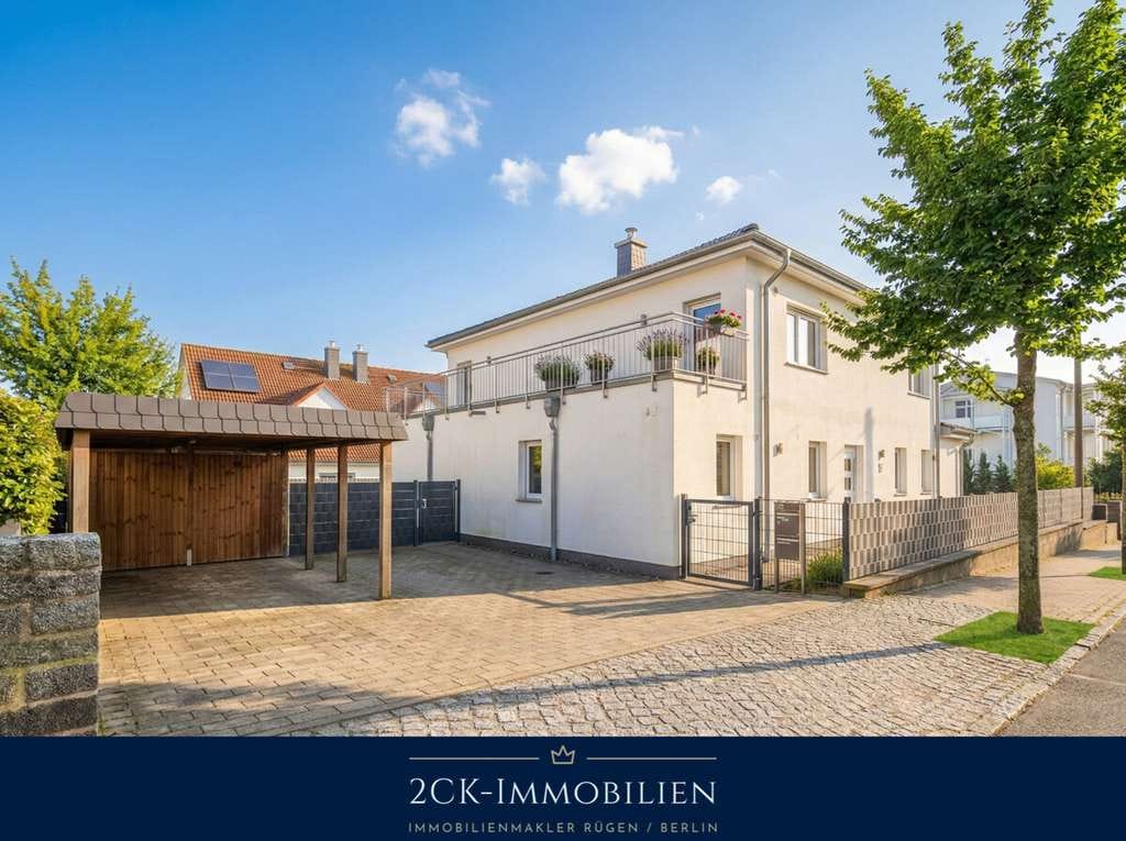Immobilie in Göhren - Premium Ferienhaus in bester Lage von Göhren: Exklusives Massivhaus mit etablierter Ferienvermietung - Bild 0