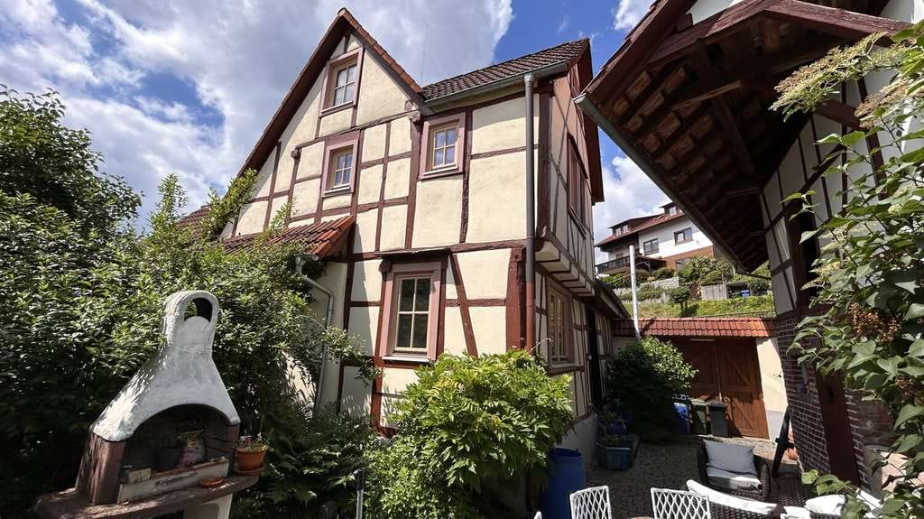 Immobilie in Reichelsheim (Odenwald) - Modernisiertes Fachwerkhaus mit Charme in Unter-Ostern! - Bild 0