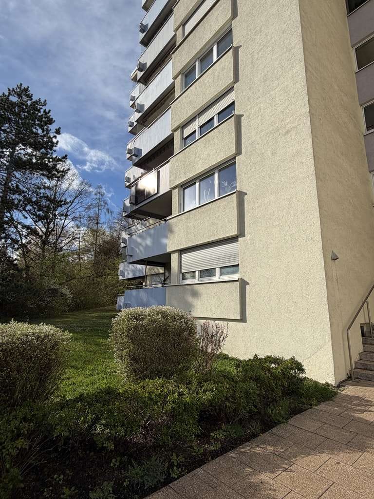 Immobilie in Waiblingen - 2-Zi.-ETW mit Südbalkon und PKW-Abstellplatz - frei - Korber Höhe - Bild 3