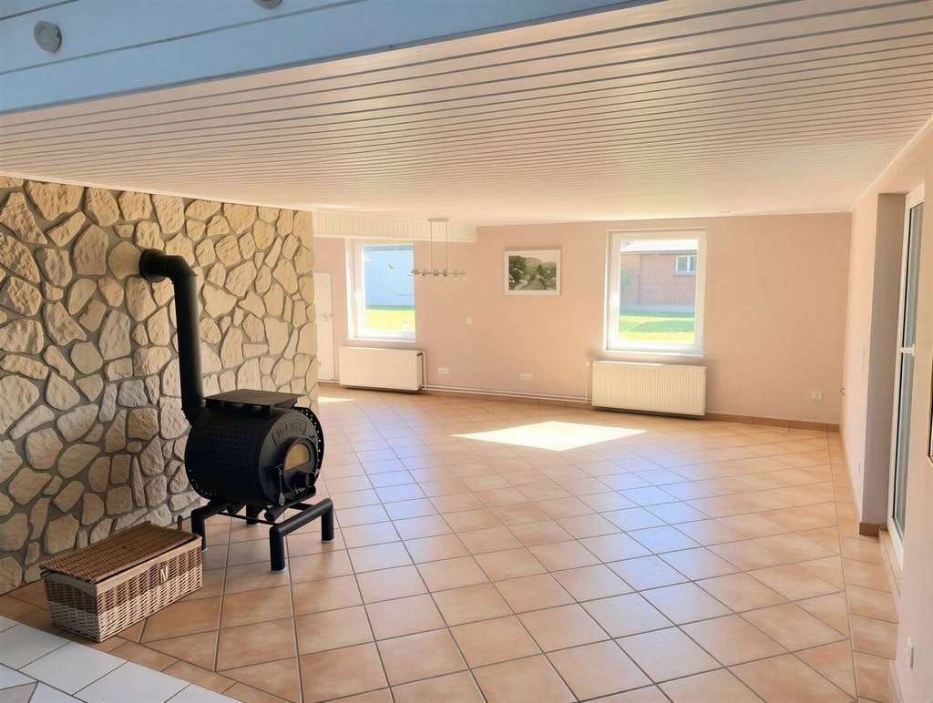 Immobilie in Poseritz - +++ Wohn- und Ferienhaus in Hafennähe mit 2 Wohnungen, EBK, Nebengebäude und Baulandreserve +++ - Bild 1
