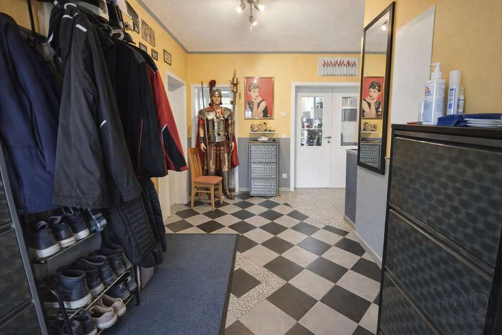 Immobilie in Itzgrund - „Leben am Rand der Natur – stilvolles Einfamilienhaus in idyllischer Ortsrandlage“ - Bild 4
