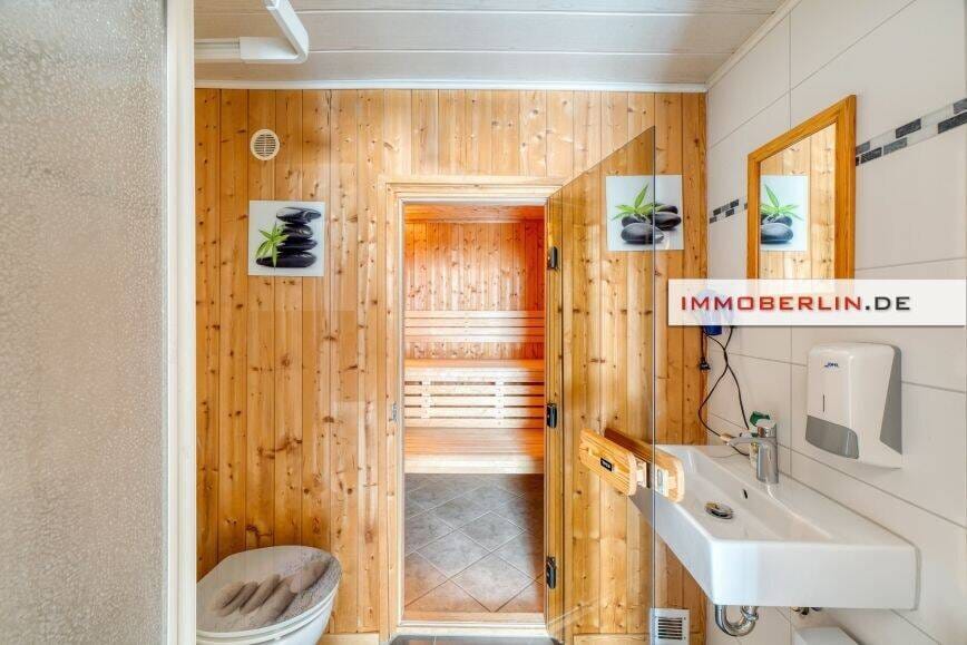 Immobilie in Mönkebude - IMMOBERLIN.DE - Attraktives Haus mit zwei Wohneinheiten & Nebengebäude inkl. Doppelgarage - Bild 4