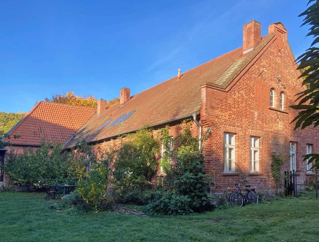 Immobilie in Groß Polzin - Berlin-Hamburg-Greifswald-Usedom-Großartiges-Haus-3000m2 -Grundstück - Bild 0