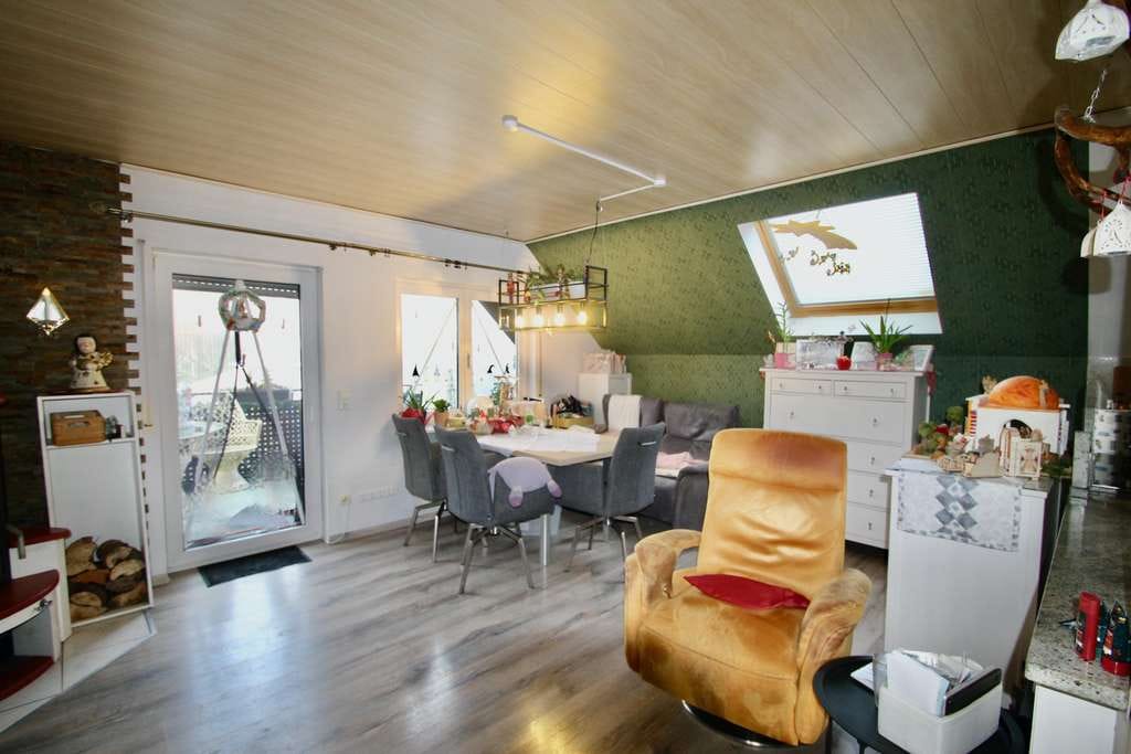 Immobilie in Wölfersheim - Familienfreundliches 2-Familienhaus mit viel Platz in Wölfersheim-Södel! Angebotsverfahren!

 - Bild 3