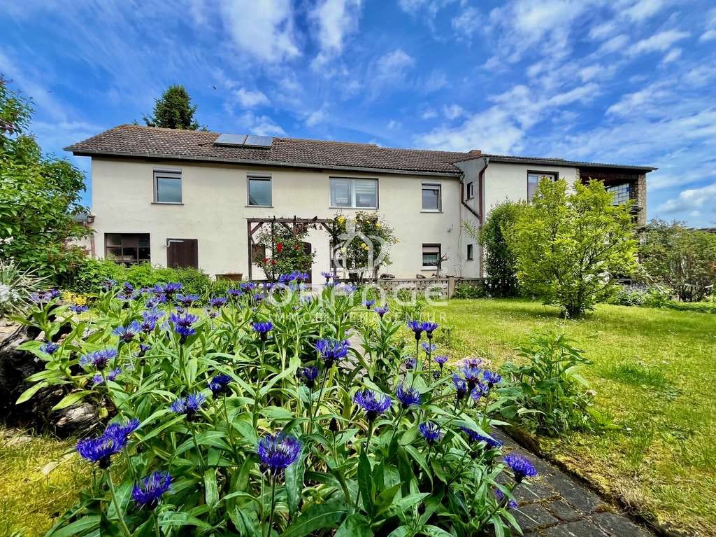 Immobilie in Goseck - *** Ein Haus, viele Perspektiven – ideal für Familien und Generationenwohnen *** - Bild 1
