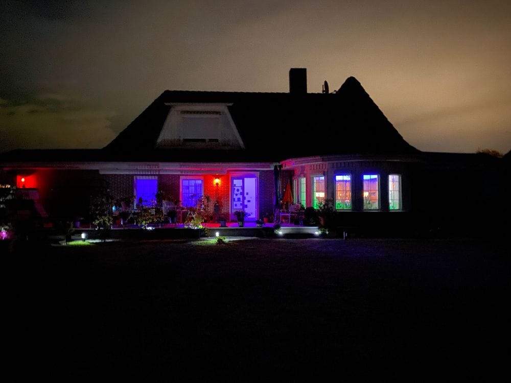 Immobilie in Potsdam - Stilvolles Einfamilienhaus mit Turmerker, Wellnesskeller & unverbaubarem Feldblick - freihändiger Verkauf vor Zwangsversteigerung möglich! - Bild 3