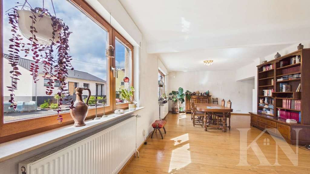 Immobilie in Quierschied - Viel Platz für die Familie: Freistehendes Ein- bis Zweifamilienhaus mit Garten in Quierschied! - Bild 4