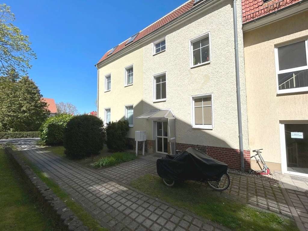 Immobilie in Zeuthen - Kapitalanlage: Attraktive, vermietete 2‑Zimmer‑Wohnung in Zeuthen bei Berlin mit Westbalkon - Bild 2