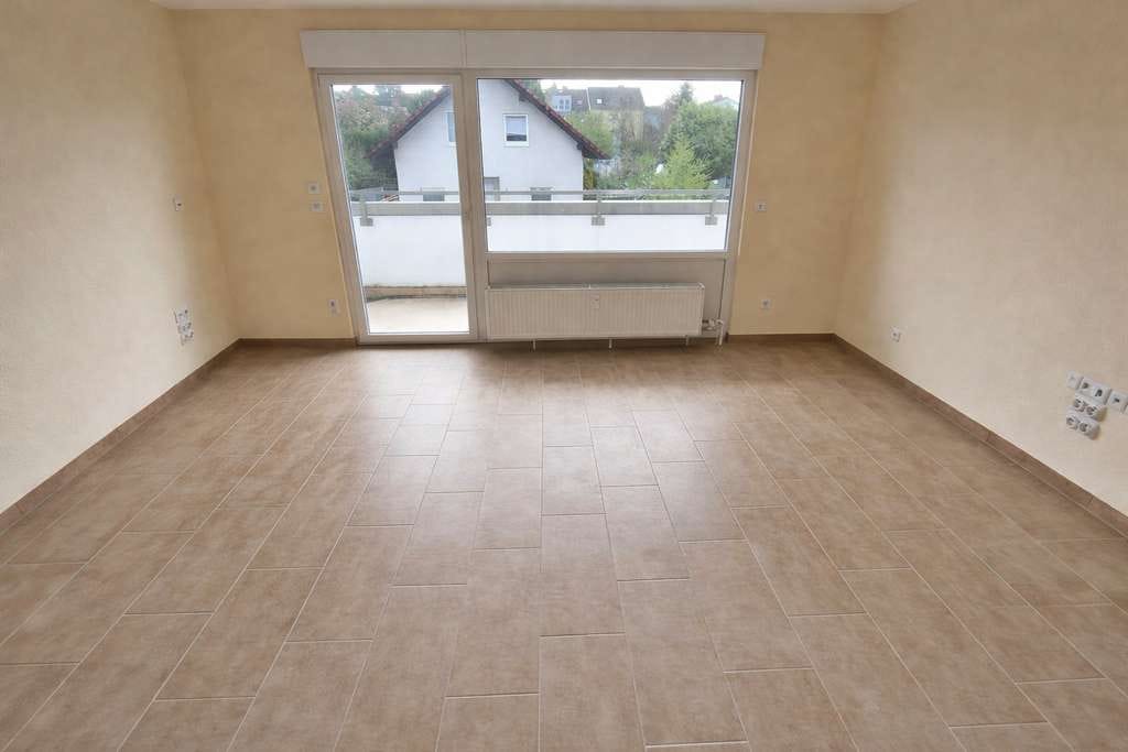 Immobilie in Schöneck - ***Neu renovierte 3-Zimmer-Wohnung mit Balkon und neue EBK*** - Bild 0