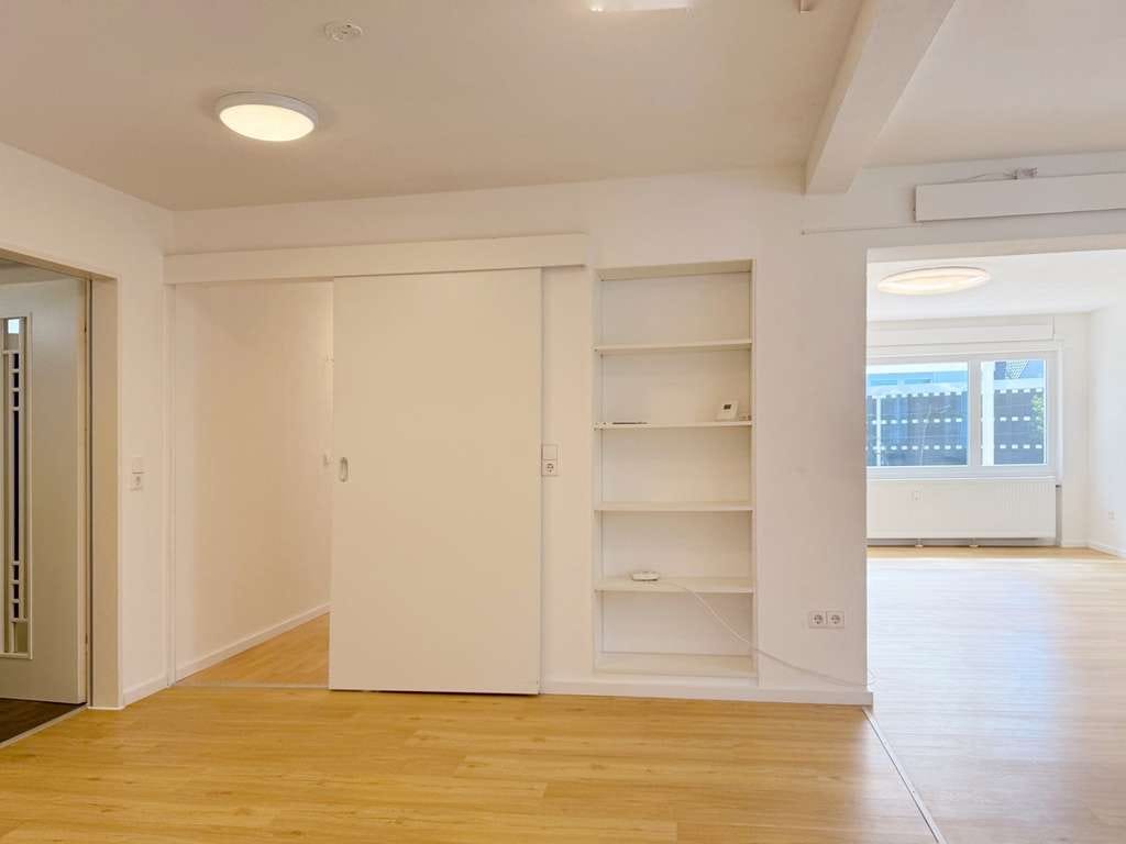 Immobilie in Waldstetten - Charmante 4-Zimmer-Erdgeschosswohnung mit großem Garten und Carport - Bild 3