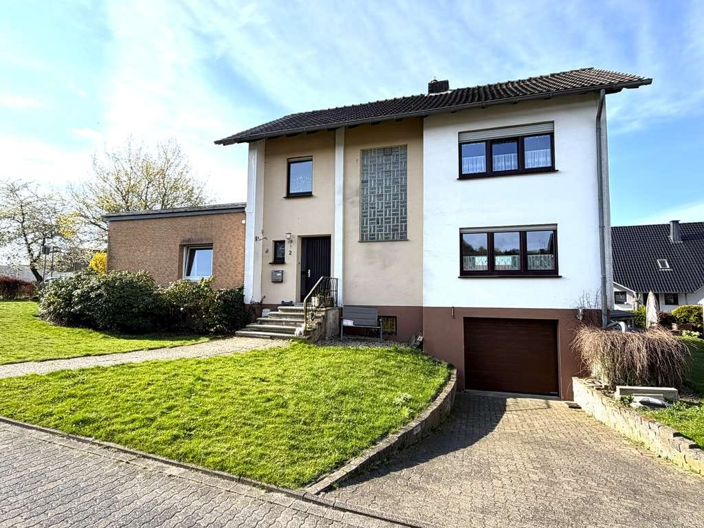 Immobilie in Marsberg - *** Schönes Einfamilienhaus mit separater Wohnung in Marsberg - Meerhof*** - Bild 2