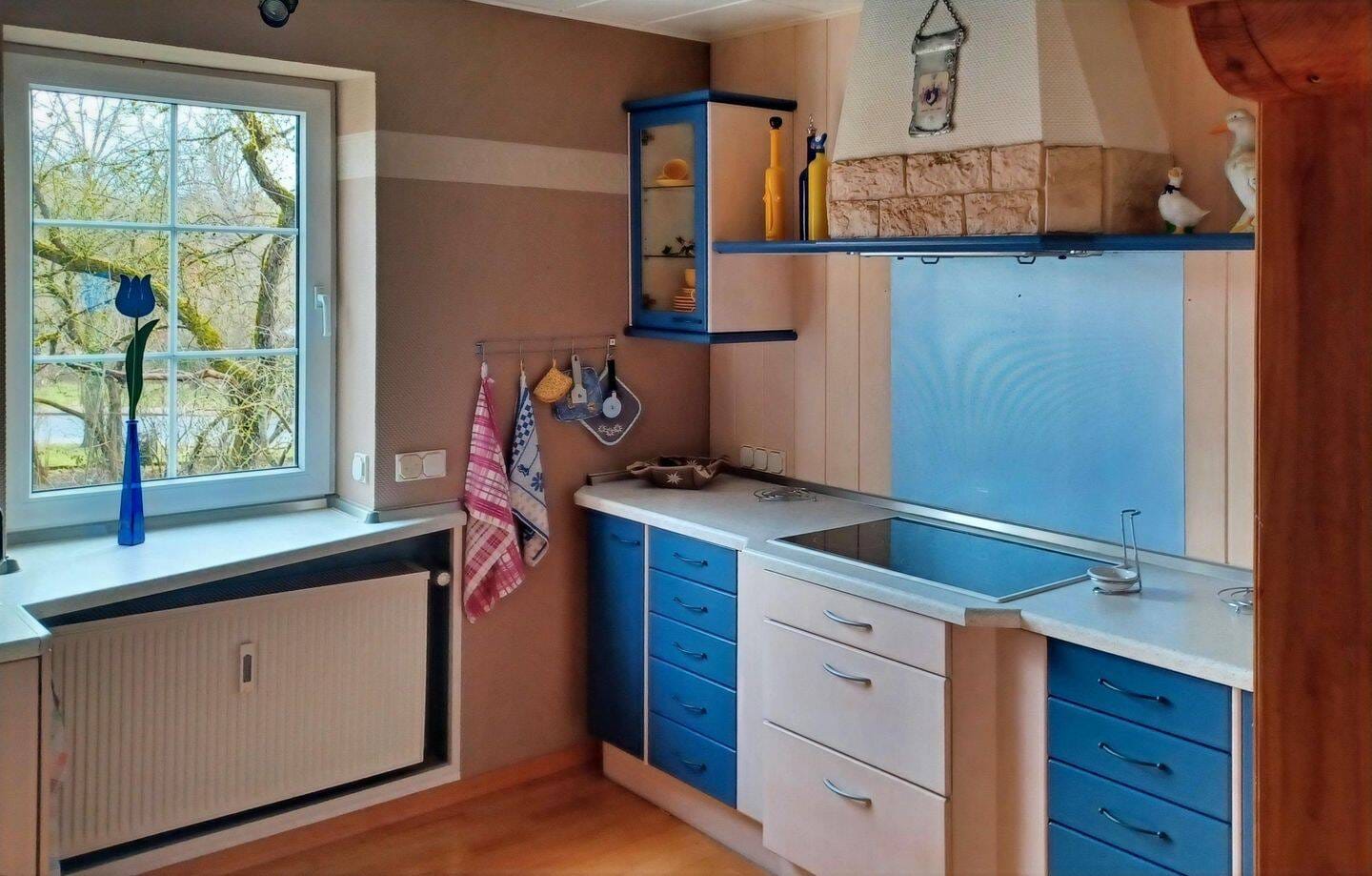 Immobilie in Herzberg am Harz - Charmantes Mehrfamilienhaus mit drei Garagen und Doppelcarport! - Bild 4
