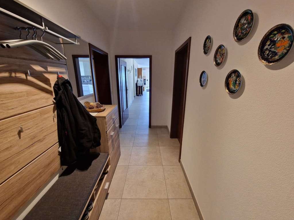 Immobilie in Ronneburg - Exklusives Immobilienangebot: Traumwohnung mit atemberaubender Dachterrasse! - Bild 2
