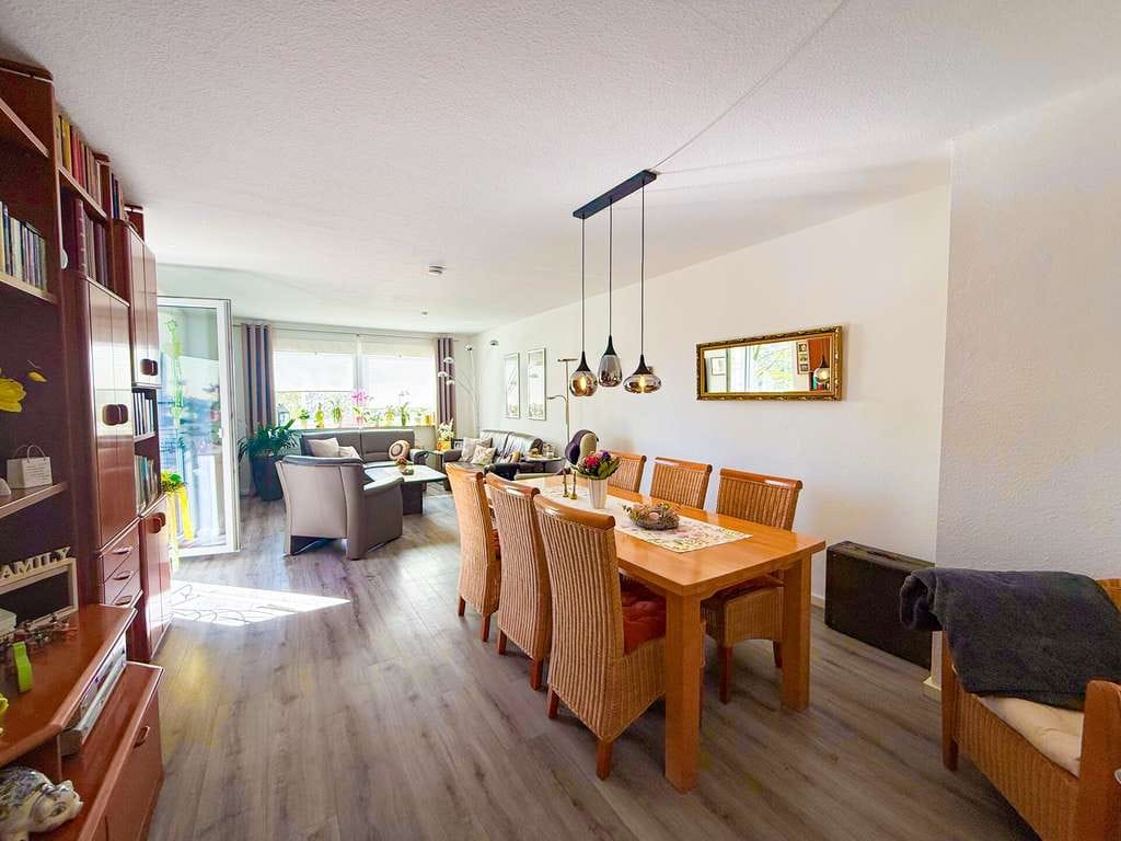 Immobilie in Gladbeck - Blömker! Vermietete 2,5-Zi.-Wohnung mit Loggia & Stellplatz – solide Kapitalanlage - Bild 2