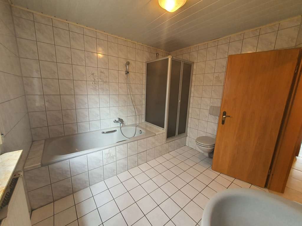 Immobilie in Forchheim - Zweifamilienhaus mit Walberla-Blick in Forchheim-Reuth - Bild 3