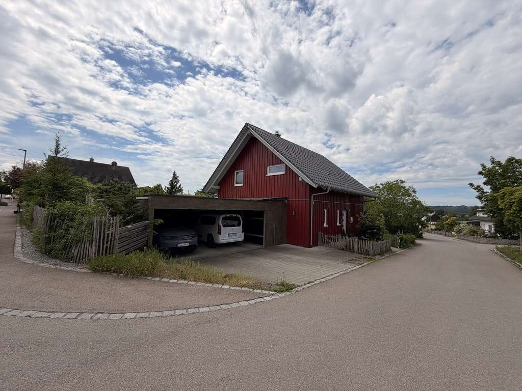 Immobilie in Oberroth - Exklusives Einfamilienhaus in der Nähe von Babenhausen: Modernes Haus (KFW 55) mit Terrasse & privat - Bild 0