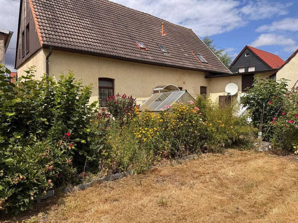 Immobilie in Helbra - Freistehendes Einfamilienhaus in Helbra – viel Platz für Ihre Ideen! - Bild 1