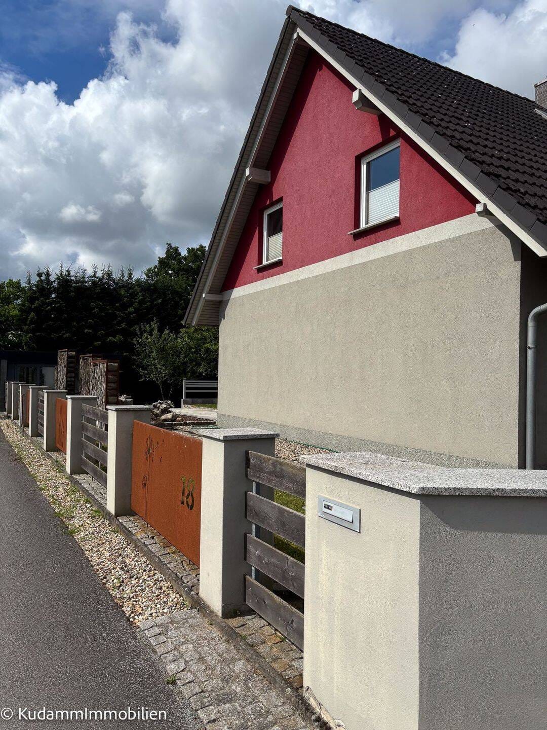 Immobilie in Pritzwalk - Charmantes Einfamilienhaus – Wohnen mit Komfort, Nachhaltigkeit und Wohlfühlambiente - Bild 3