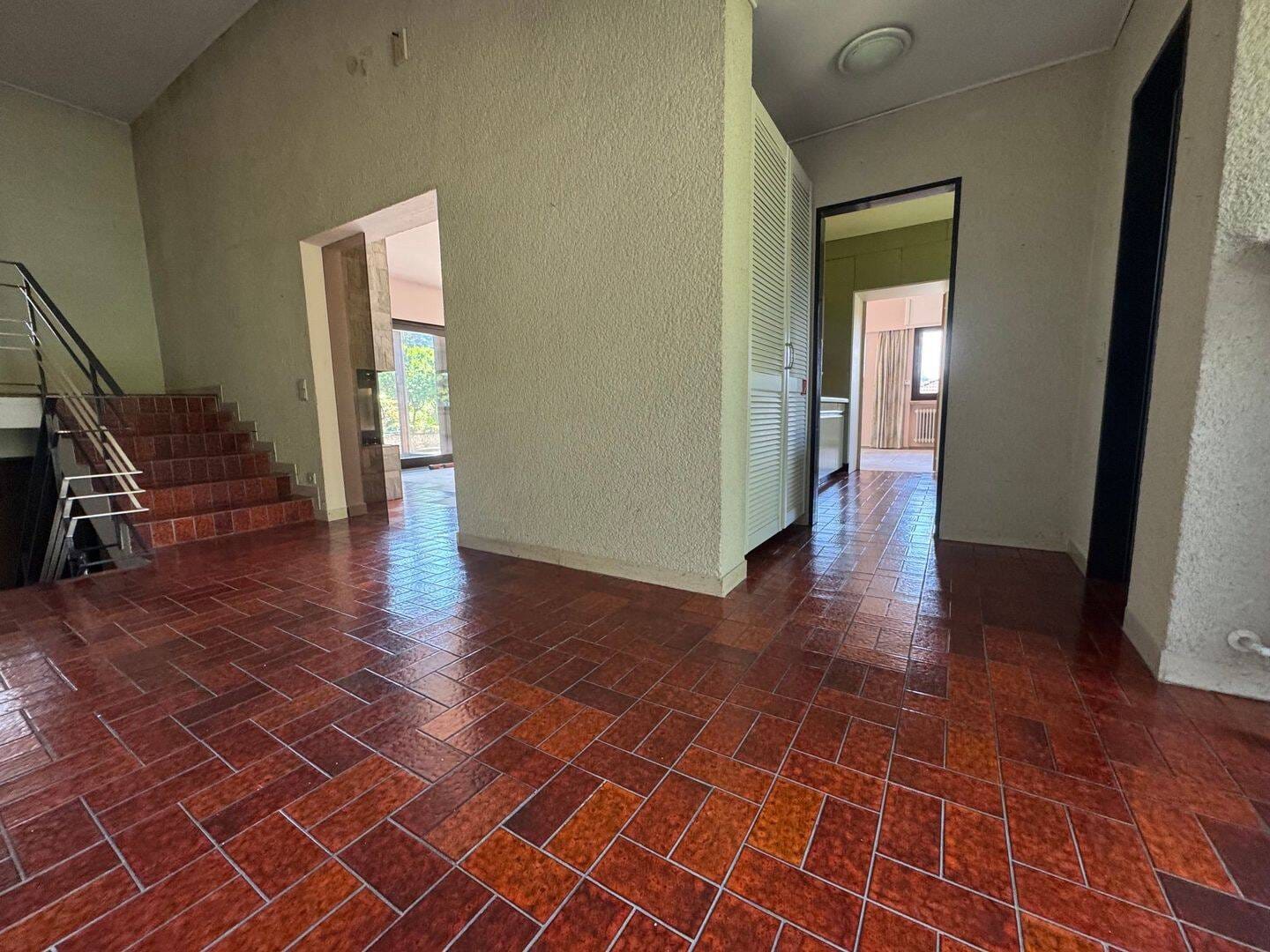 Immobilie in Wehrheim -  Bungalow am Waldrand in Top-Wohnlage Wehrheim/Saalburgsiedl. Gr 1237m²/ Wfl 177 m² 30km Frankfurt/M. - Bild 5