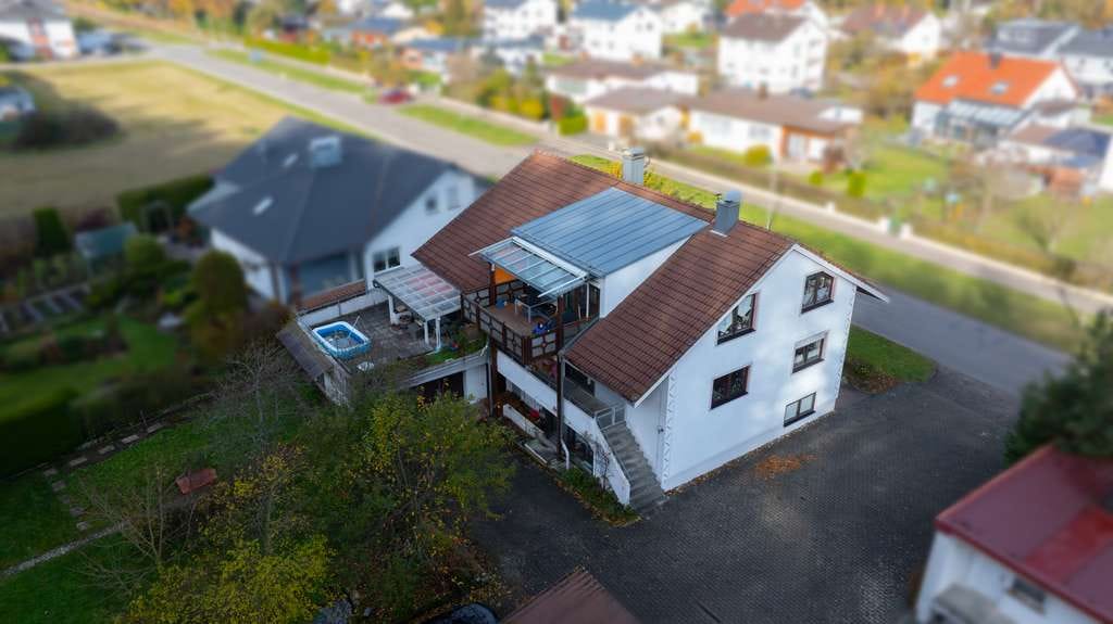 Immobilie in Steinheim am Albuch - Zweifamilienhaus,  2 große 4 Zimmer Wohnungen, Keller, Garage mit Garten und großem Grundstück - Bild 1