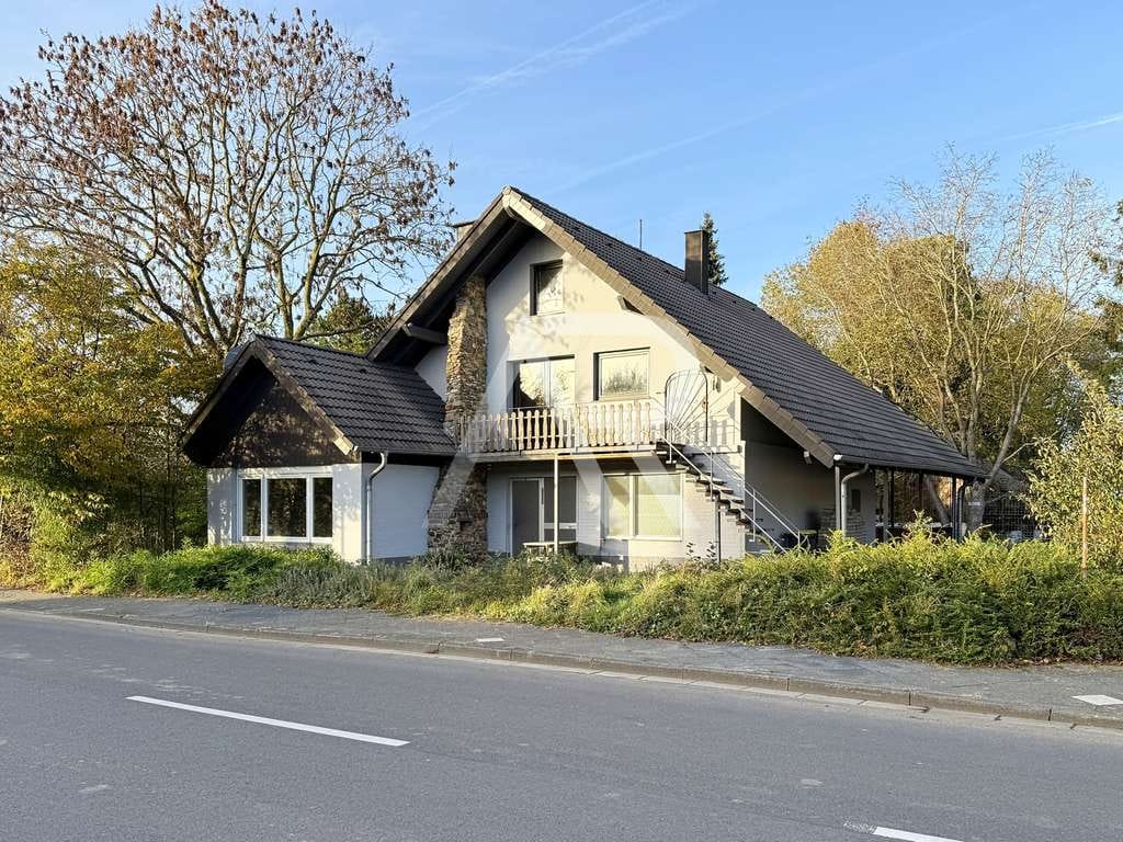 Immobilie in Linnich - Ehemalige Schmiede mit Geschichte und Potenzial – großzügiges Wohnhaus mit zwei Etagen! - Bild 0