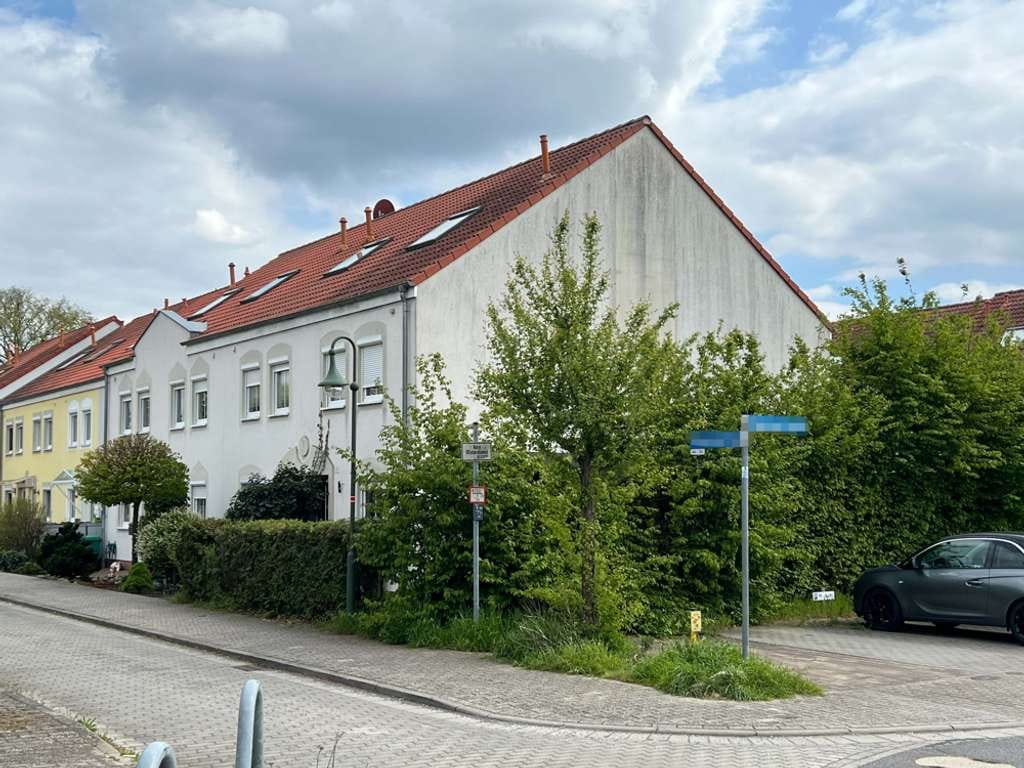 Immobilie in Ludwigsfelde - Reihenhaus mit Terrasse und Garten - nur Zwangsversteigerung - keine Käuferprovision - Bild 1