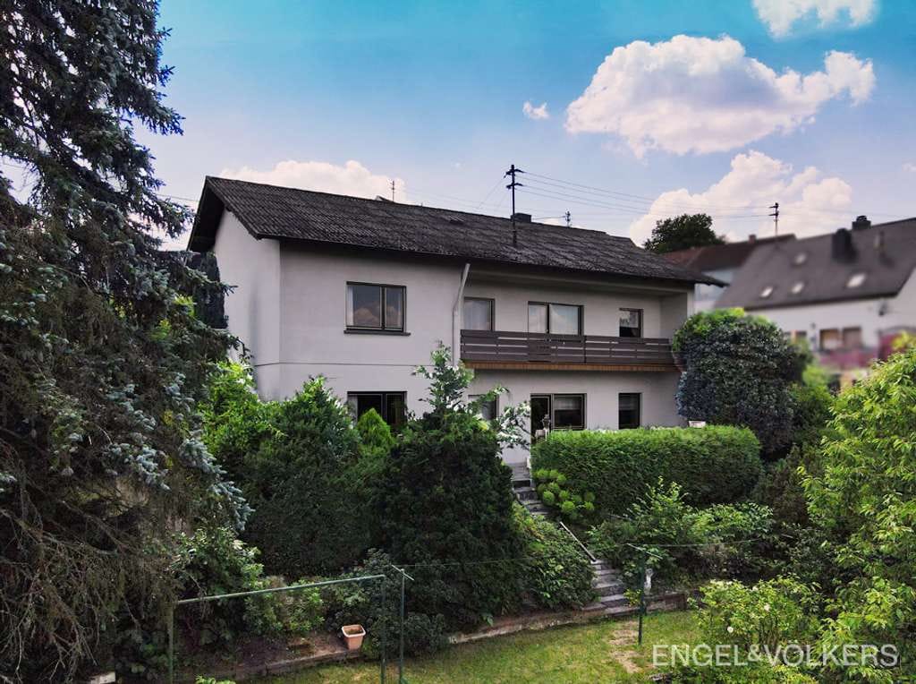 Immobilie in Sankt Wendel - NEUER PREIS: Weitblick inklusive – Einfamilienhaus eingebettet von Grün in Niederlinxweiler! - Bild 2