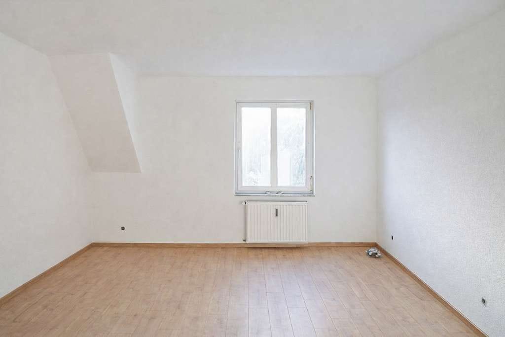 Immobilie in Stolberg - Vermietete 2-Zimmer-Dachgeschosswohnung in Stolberg – attraktive Kapitalanlage - Bild 0
