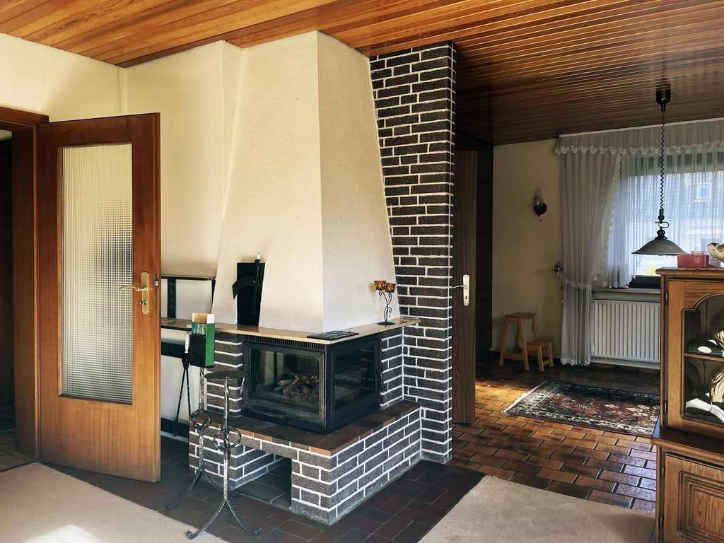 Immobilie in Tornesch - Familienidyll: grundsolide, schöner Garten, guter Preis - Bild 3