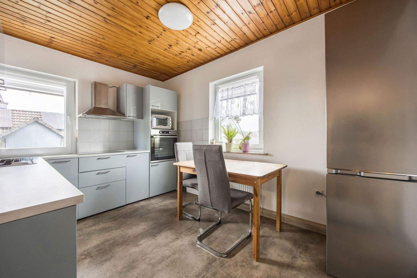 Immobilie in Winkelhaid - Gepflegte Etagenwohnung mit Gartenanteil und Balkon in schöner Südausrichtung - Bild 2