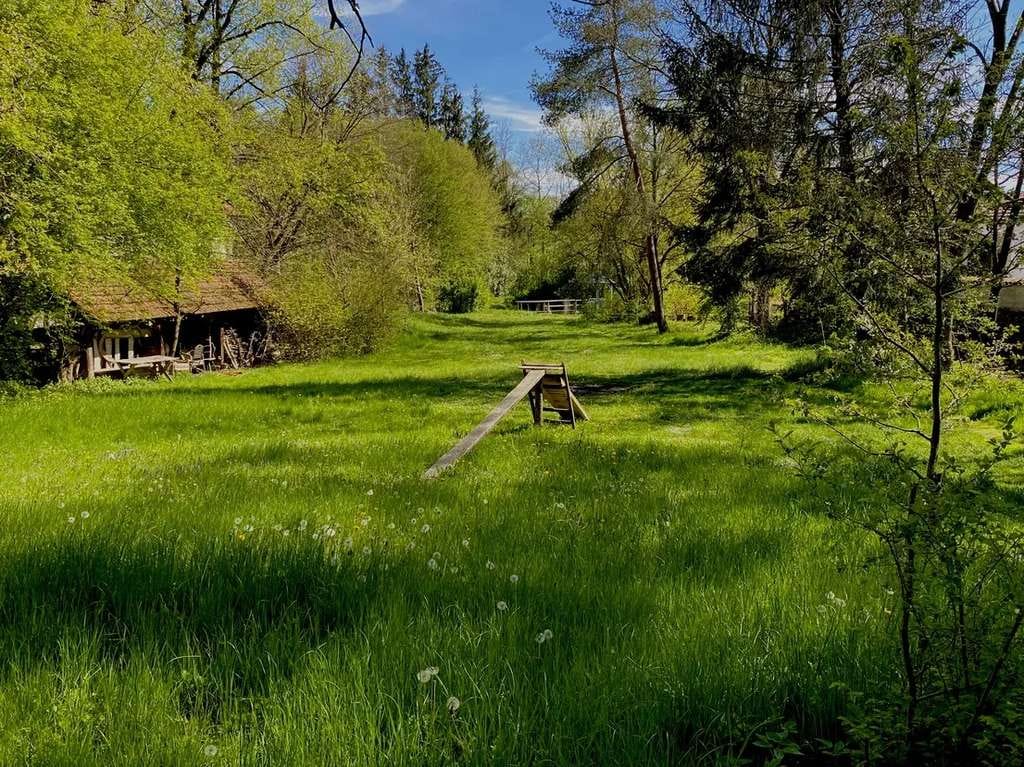Immobilie in Gangkofen - Historischer Vierseithof mit großem Garten, altem Baumbestand und kultureller Geschichte - Bild 3