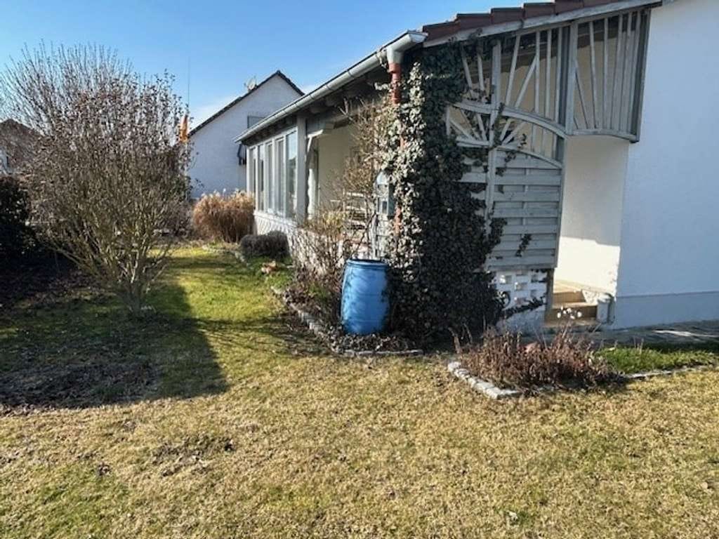 Immobilie in Buchhofen - Komfortables Zuhause mit Terrasse und Garten

 - Bild 2
