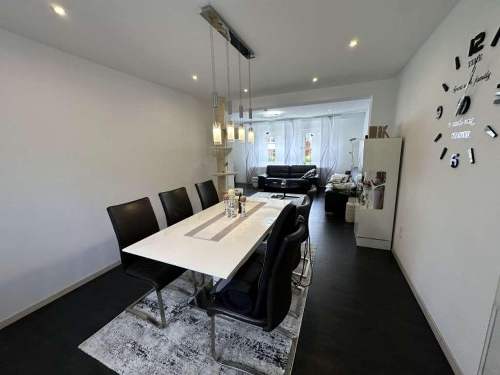 Immobilie in Melsungen - Familienglück in Melsungen-Kirchhof Modernisierte Doppelhaushälfte mit Garten & Garage - Bild 3