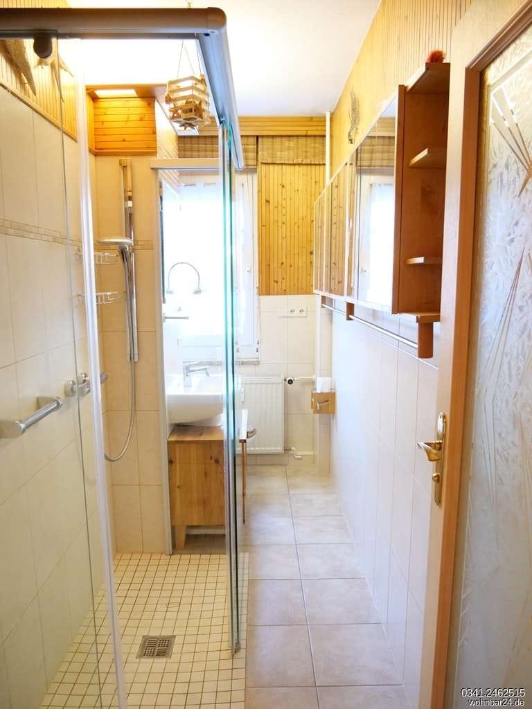 Immobilie in Neukieritzsch - [] neukieritzsch [] 2 raum im hochparterre [] toll saniertes bad [] einbauküche [] frei stehend [] - Bild 0