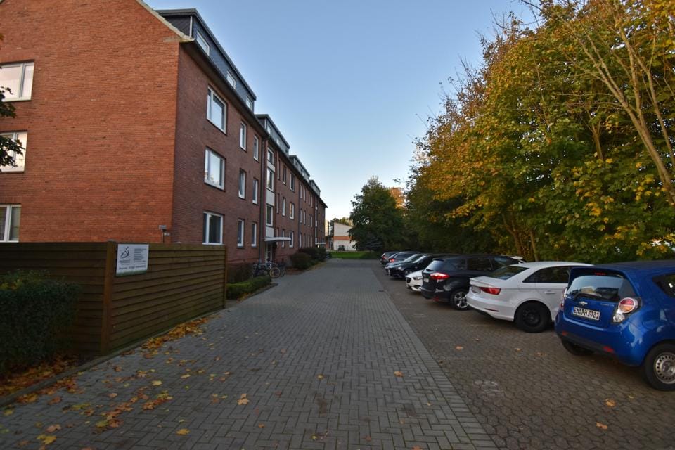 Immobilie in Husum - Kapitalanlage: vermietete 5 Zimmer-Eigentumswohnung in zentraler Lage von Husum (5,5%) - Bild 0