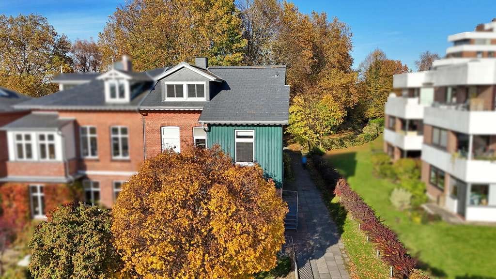 Immobilie in Engelbrechtsche Wildnis - Attraktive Doppelhaushälfte! Historischer Charme trifft auf Moderne in TOP Lage von Glückstadt - Bild 2