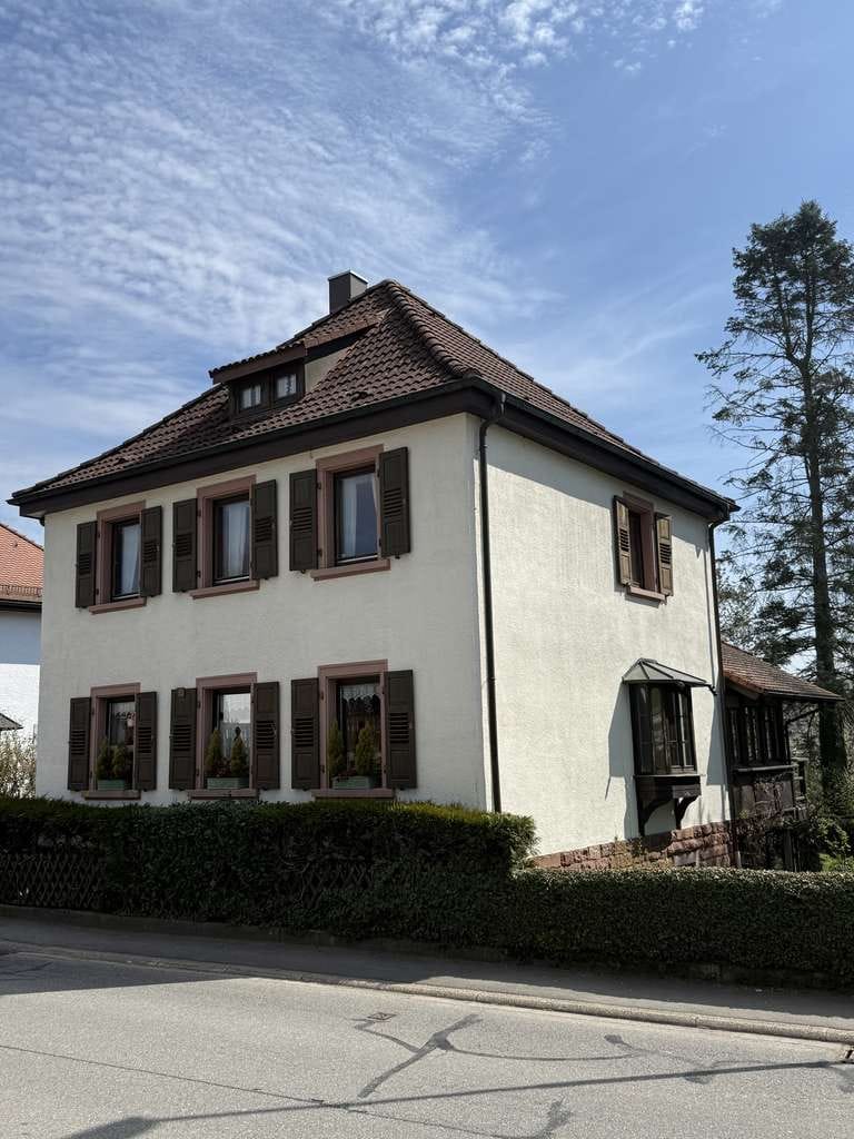 Immobilie in Obrigheim - Ihr neues Traumhaus in Obrigheim mit großem Garten + Balkon + Wintergarten + Garage ? - Bild 1