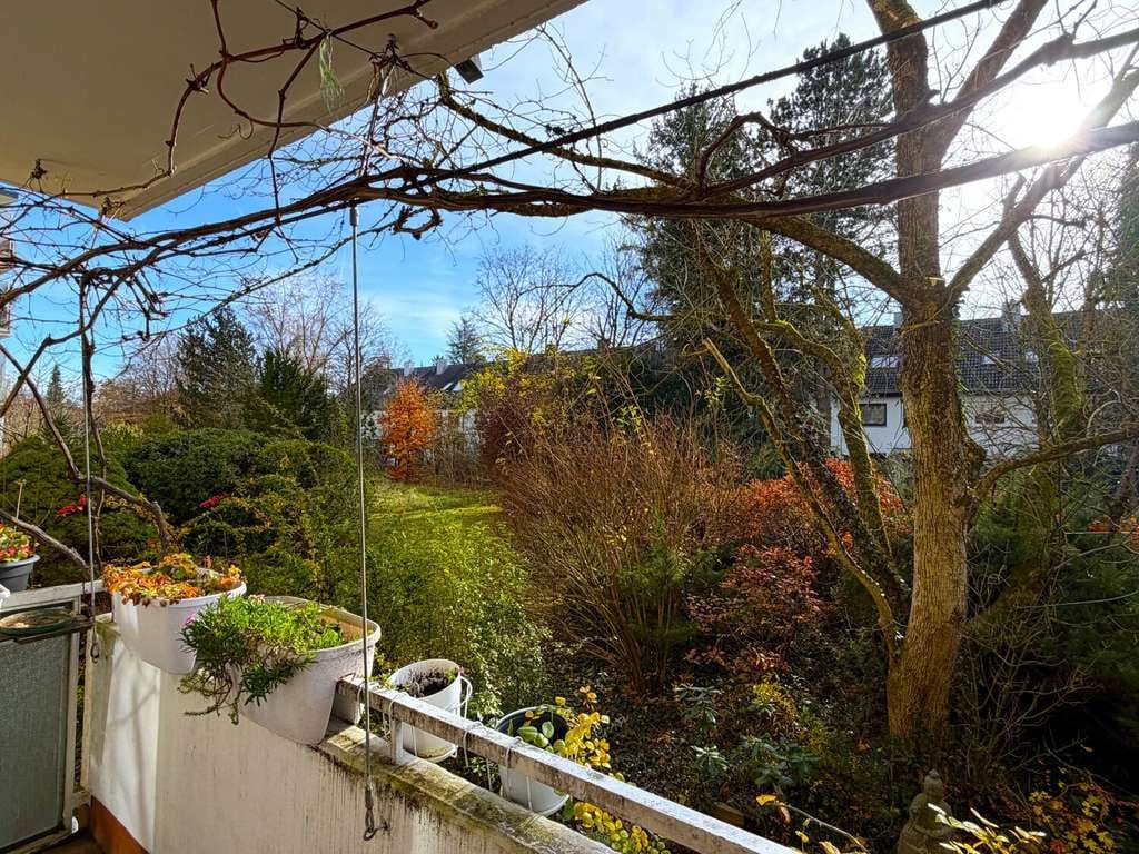 Immobilie in Vaterstetten - Leben auf 160 m²: Sehr helle Maisonette-Wohnung mit Balkon in absolut ruhiger Lage - Bild 0