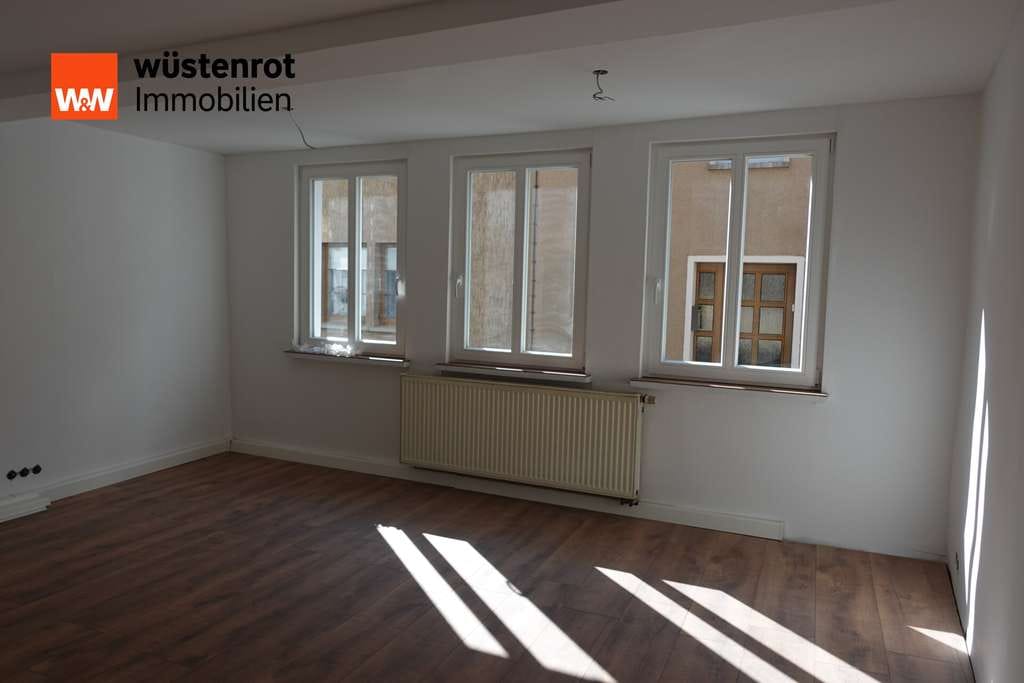 Immobilie in Bad Tennstedt - Gemütliches Einfamilienhaus mit verschiedenen Nutzungsperspektiven - Bild 3